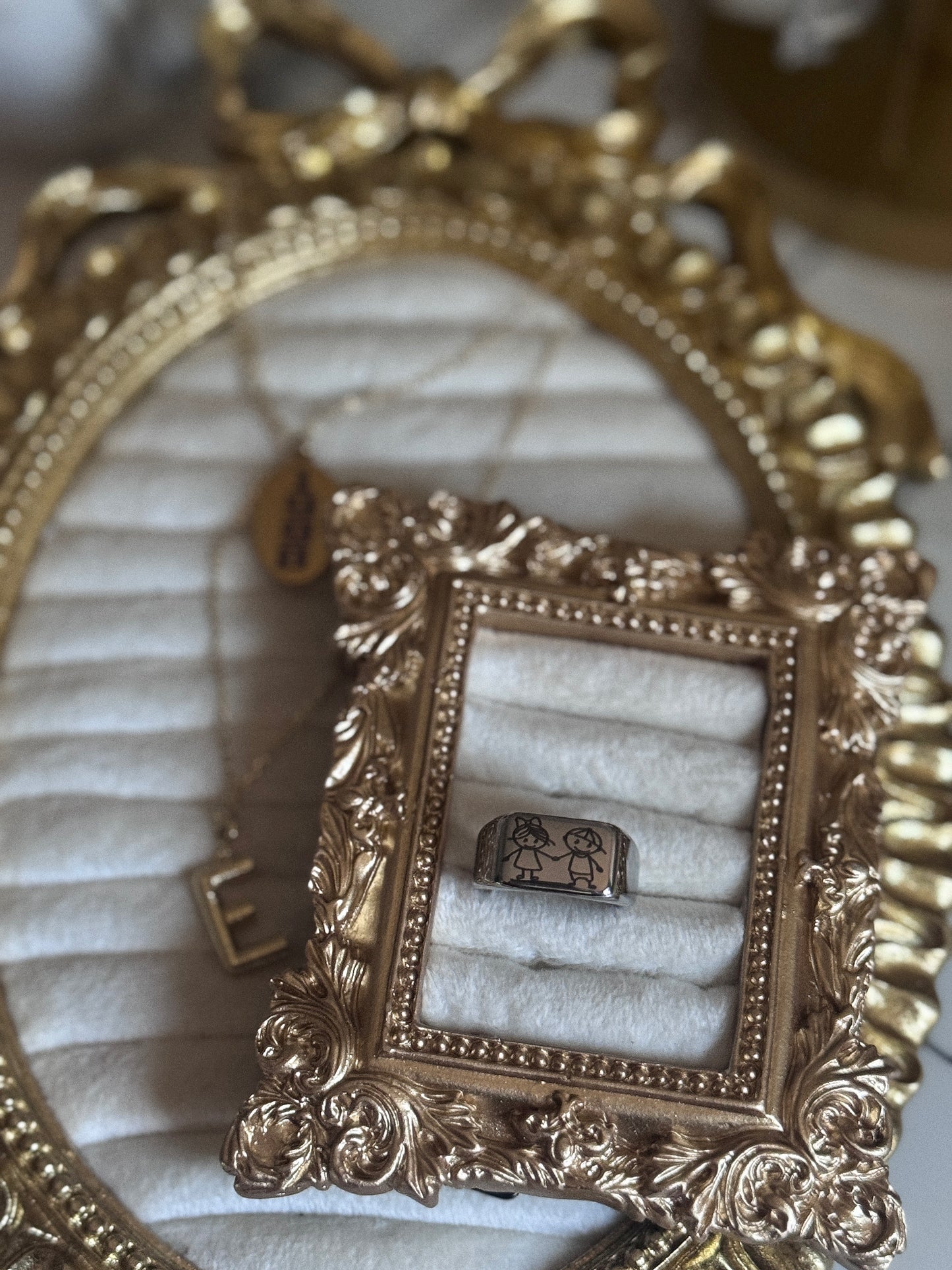 GIRL / BOY - size 8 chunky ring
